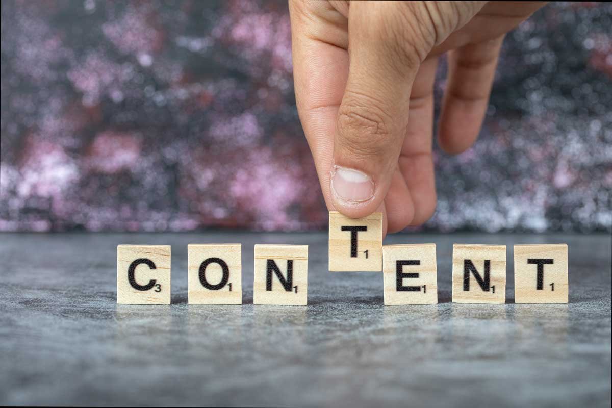 Content Marketing - Tasselli che compongono il testo contenuti
