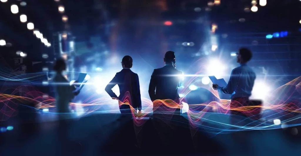 Innovazione e Tecnologia 8 Blockchain nel Digital Marketing persone di spalle che guardano i loro smartphone