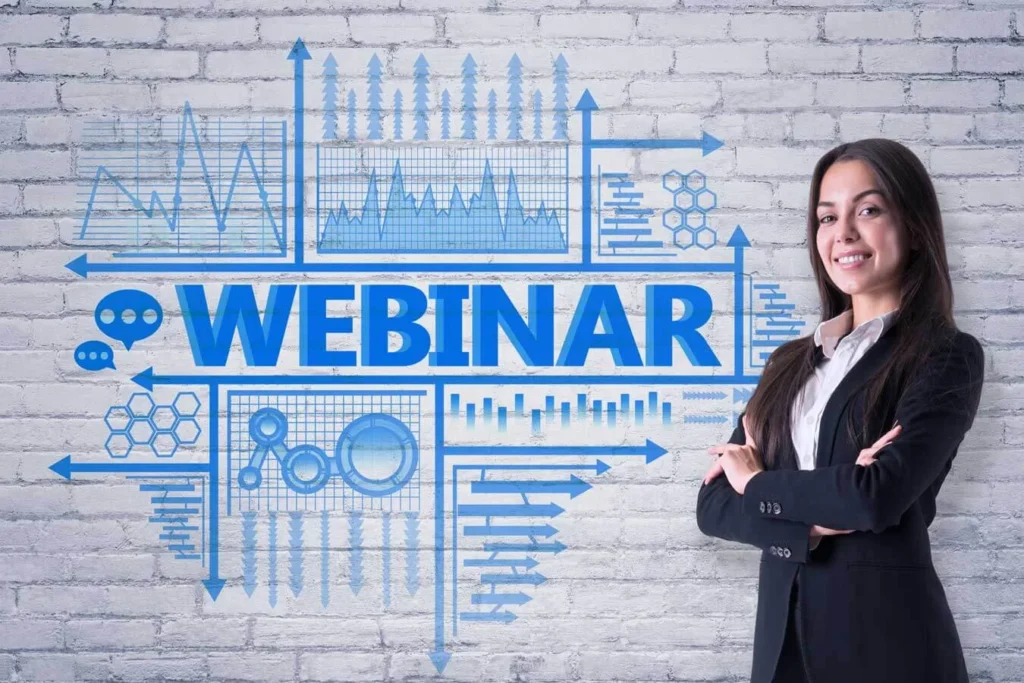 Eventi e Webinar di successo ragazza in primo piano con sullo sfondo un'immagine del webinar