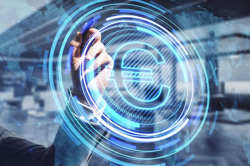 Cambiamento nel Settore Digitale Mano che sorregge il cellulare con in primo piano il simbolo dell'euro