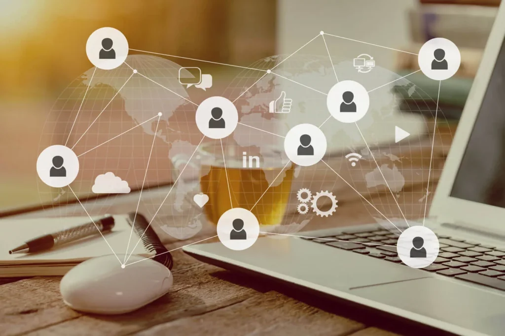 Link Building icone in primo piano e sullo sfondo un computer