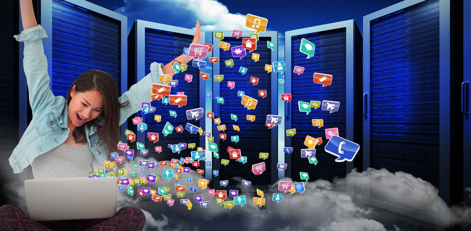 User Generated Content. Coinvolgere la Community 2 User Generated Content. Coinvolgere la Community ragazza felice che esulta davanti al computer fuoriesce una moltitudine di icone