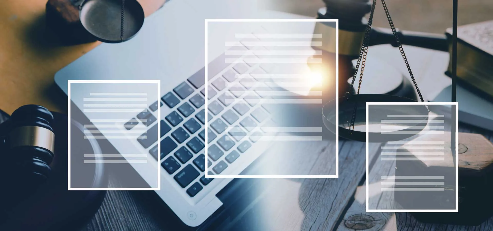 Software di digitalizzazione 6 Software di digitalizzazione fogli virtuali in primo piano e un computer portatile sullo sfondo