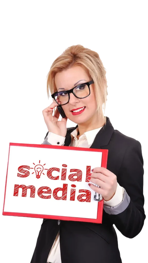 Advertising sui Social Media donna con cartello Social Media in mano